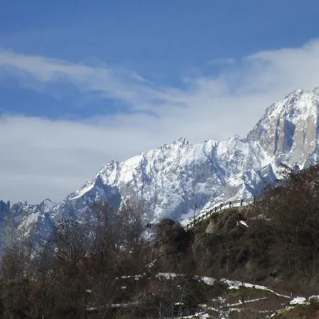 Chez Moillet 펜션 라살