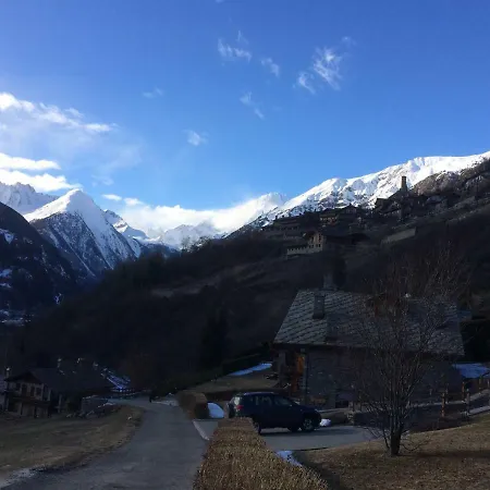 Chez Moillet * 라살